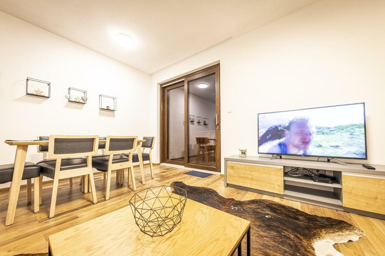 Apartmanovy Dom Poludnica - Chopok Juh Tale Exterior foto